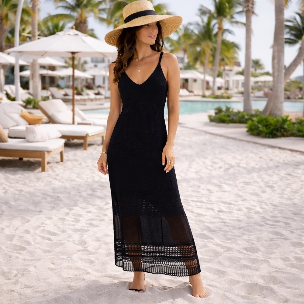 Chelsea.28 Black Sheer Overlay Maxi Dress / Size small : resort vacation ready